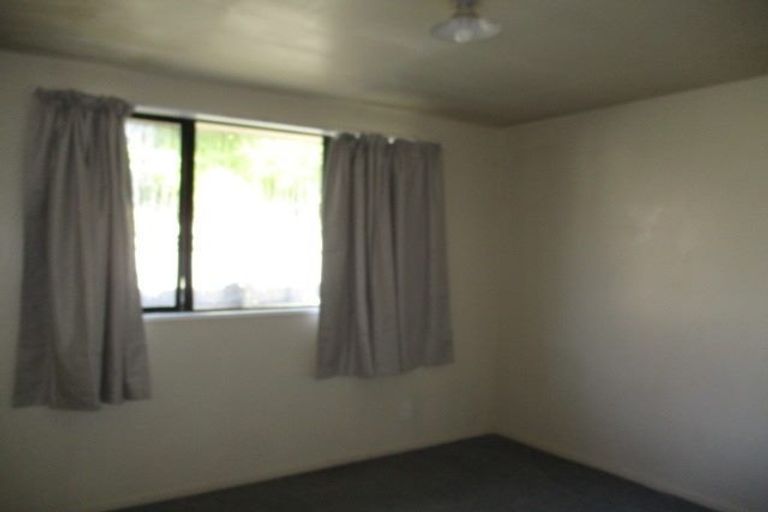 Photo of property in 5a Tonga Place, Riccarton, Christchurch, 8041