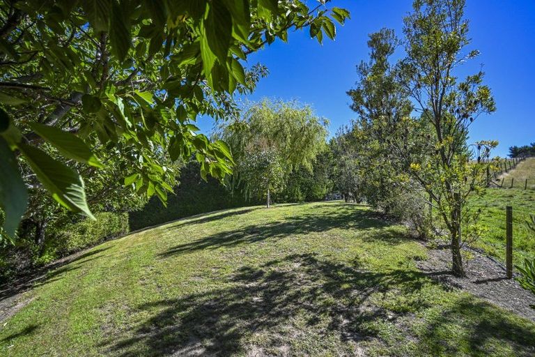 Photo of property in 208 Breckenridge Road, Puketapu, Napier, 4183