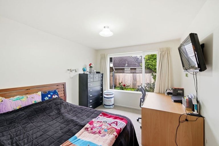 Photo of property in 53 Sayers Crescent, Ilam, Christchurch, 8041