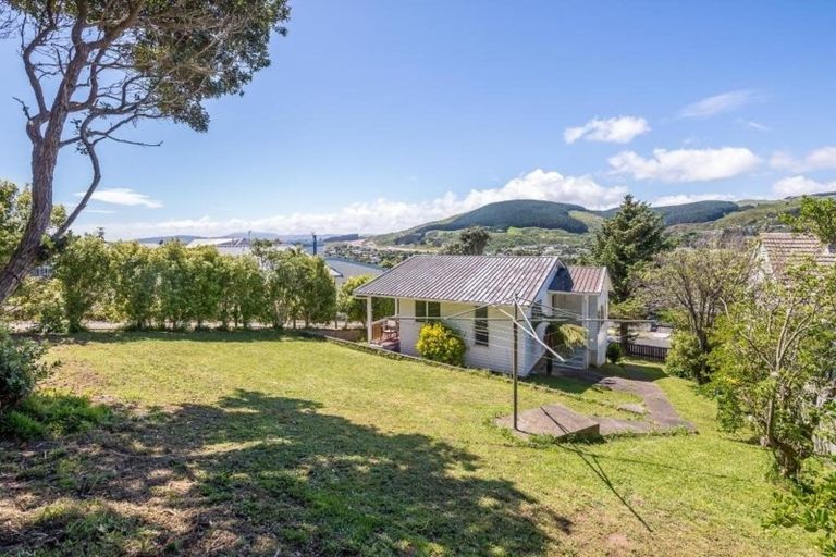 Photo of property in 61 Davidson Crescent, Tawa, Wellington, 5028