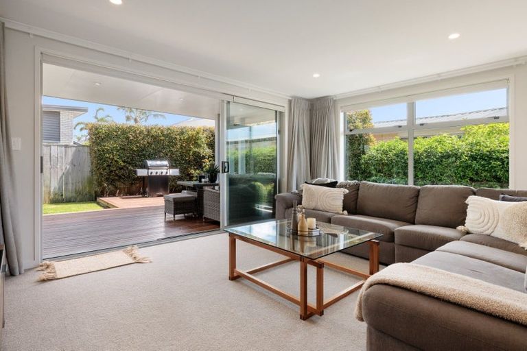 Photo of property in 16 Cassinia Close, Papamoa Beach, Papamoa, 3118