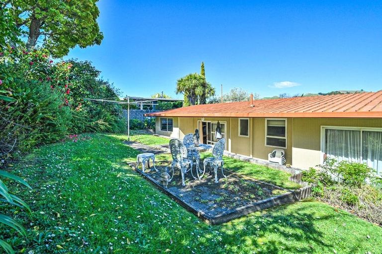 Photo of property in 41 Muritai Crescent, Havelock North, 4130