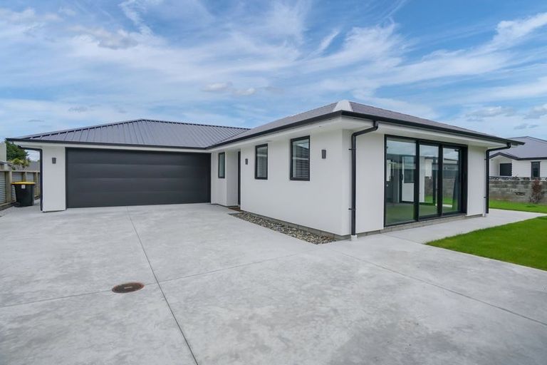 Photo of property in 27 Renfrew Street, Waikiwi, Invercargill, 9810