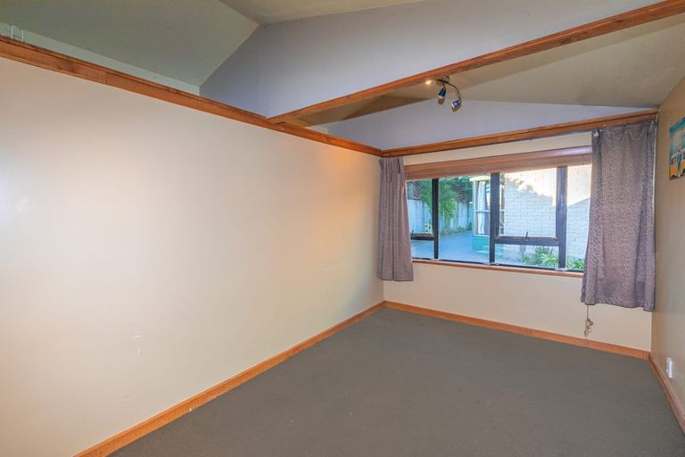 Photo of property in 506 Marine Parade, South New Brighton, Christchurch, 8062