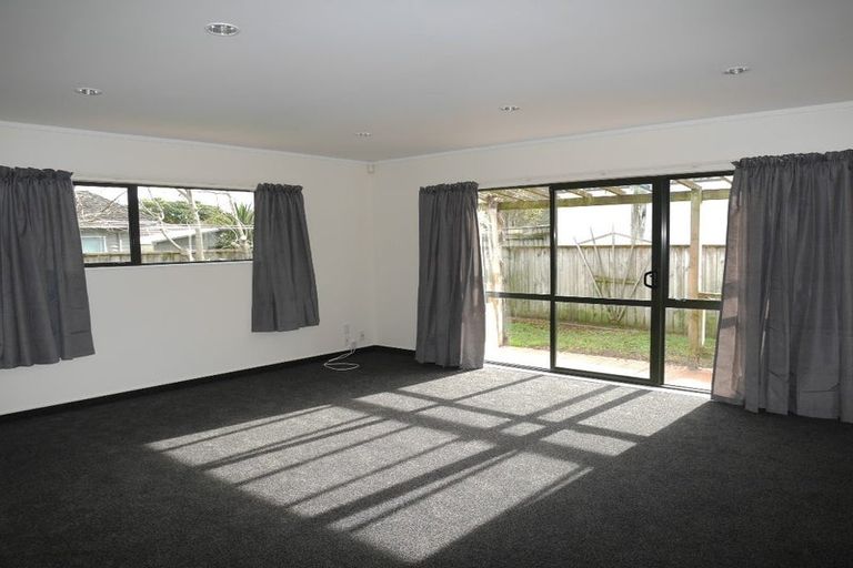 Photo of property in 15a Watson Drive, Paraparaumu Beach, Paraparaumu, 5032