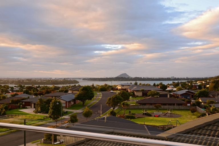 Photo of property in 18 Galaxy Place, Welcome Bay, Tauranga, 3112