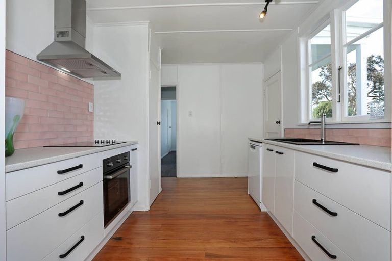 Photo of property in 12 Rira Street, Marton, 4710