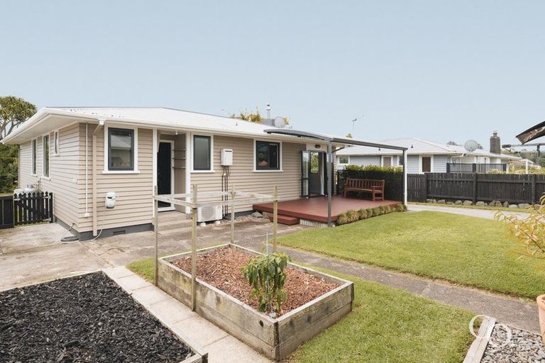 Photo of property in 13 Bristol Avenue, Brookfield, Tauranga, 3110