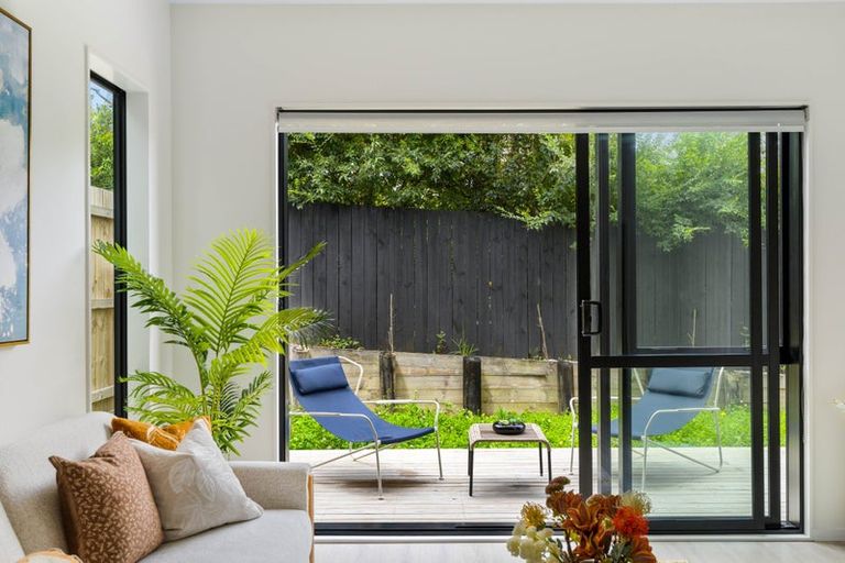 Photo of property in 108d Taikata Road, Te Atatu Peninsula, Auckland, 0610