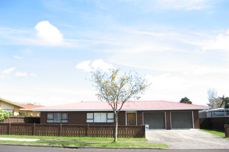 Photo of property in 61 Heta Road, Highlands Park, New Plymouth, 4312
