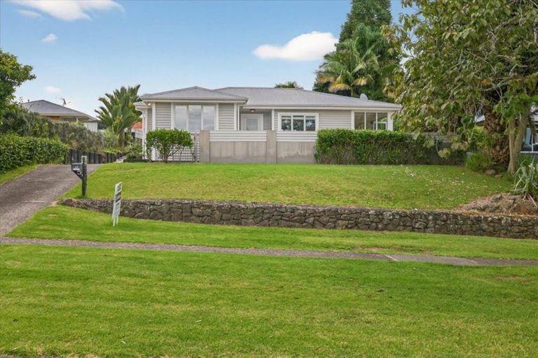 Photo of property in 17 Boucher Avenue, Te Puke, 3119