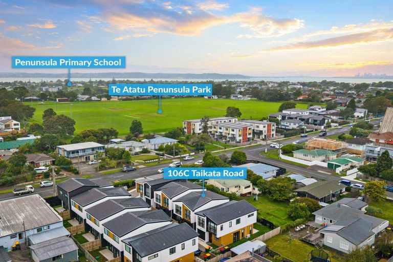 Photo of property in 108d Taikata Road, Te Atatu Peninsula, Auckland, 0610