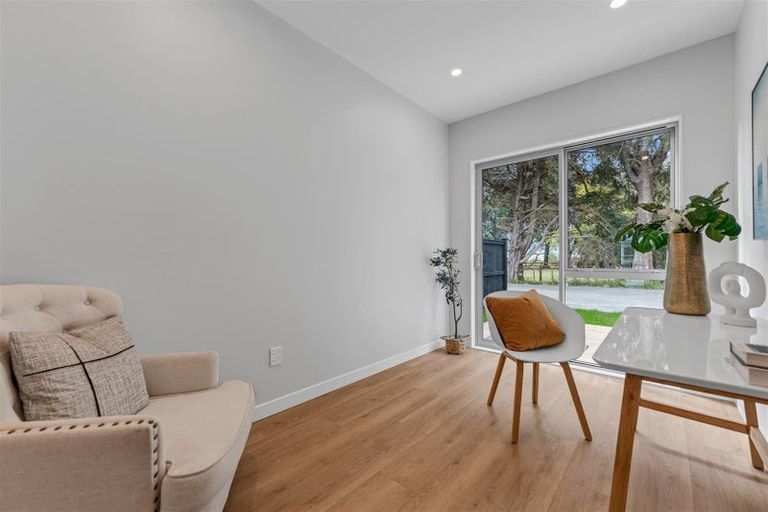 Photo of property in 21 Yellow Pear Lane, Karaka, 2578