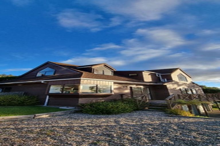 Photo of property in 16 The Crowsnest, Whitby, Porirua, 5024