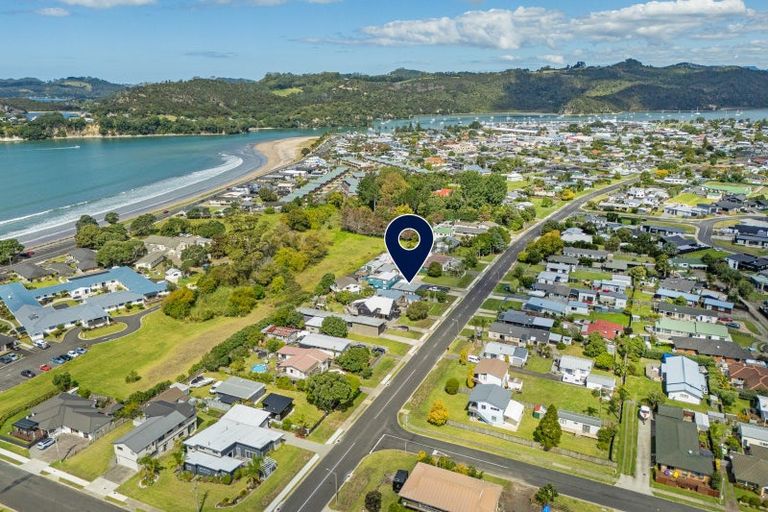 Photo of property in 137a Cook Drive, Whitianga, 3510