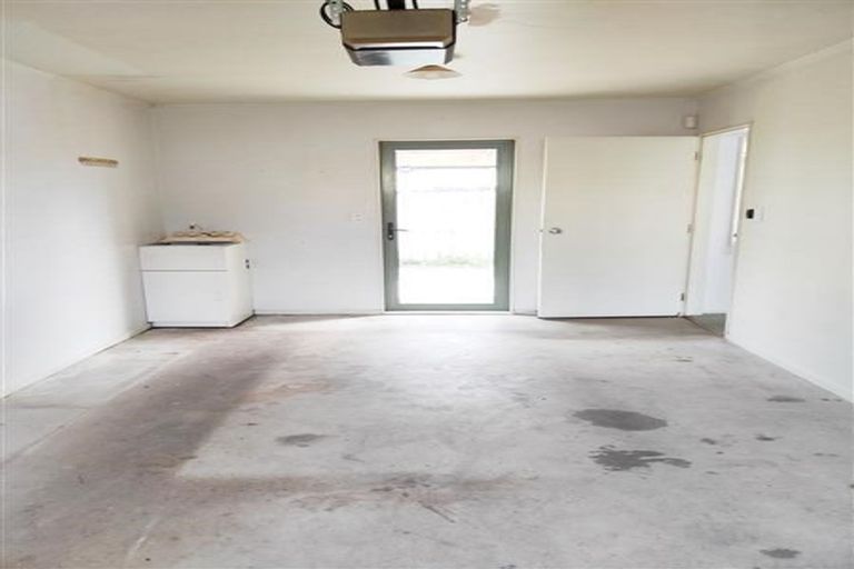 Photo of property in 4 Blueridge Close, Sunnyvale, Auckland, 0612