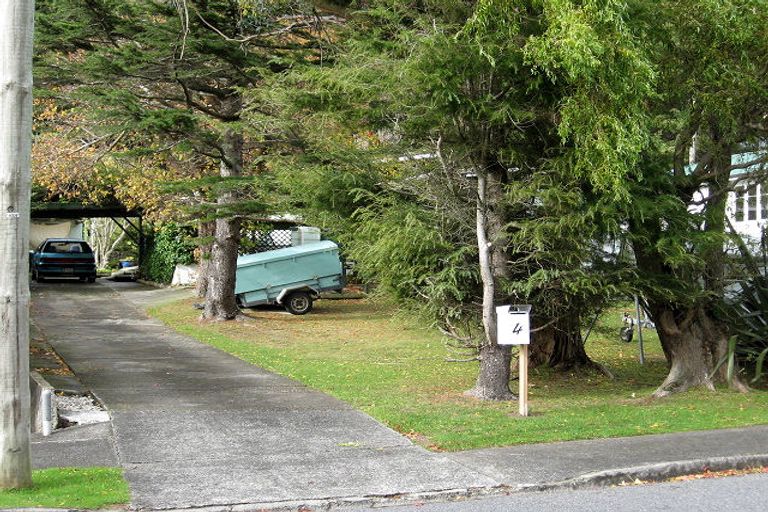 Photo of property in 4 Kereru Grove, Stokes Valley, Lower Hutt, 5019