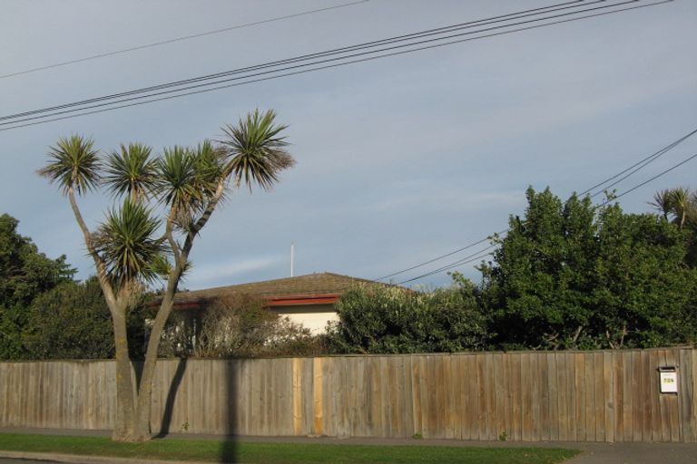 Photo of property in 2/72 Rocking Horse Road, Southshore, Christchurch, 8062