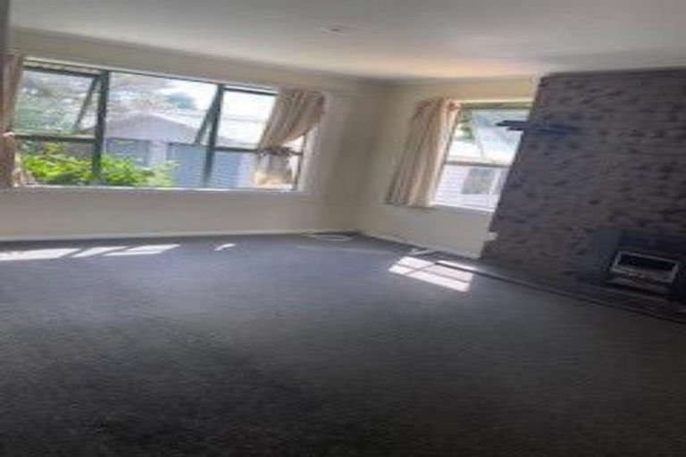 Photo of property in 2/73a Russell Road, Manurewa, Auckland, 2102