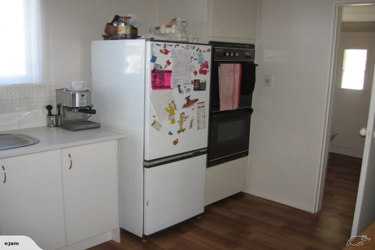 Photo of property in 17 Mersey Street, St Albans, Christchurch, 8014