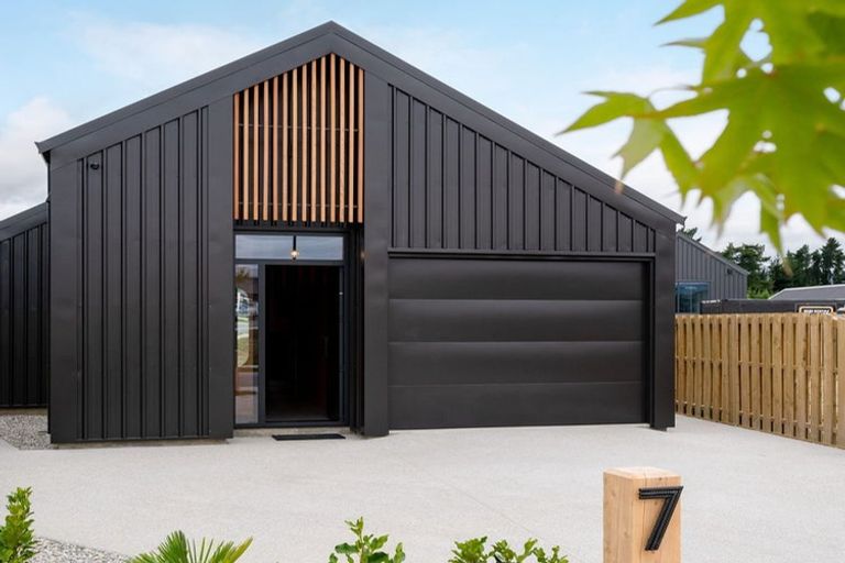 Photo of property in Northlake, 7 Cairnmuir Street, Wanaka, 9305