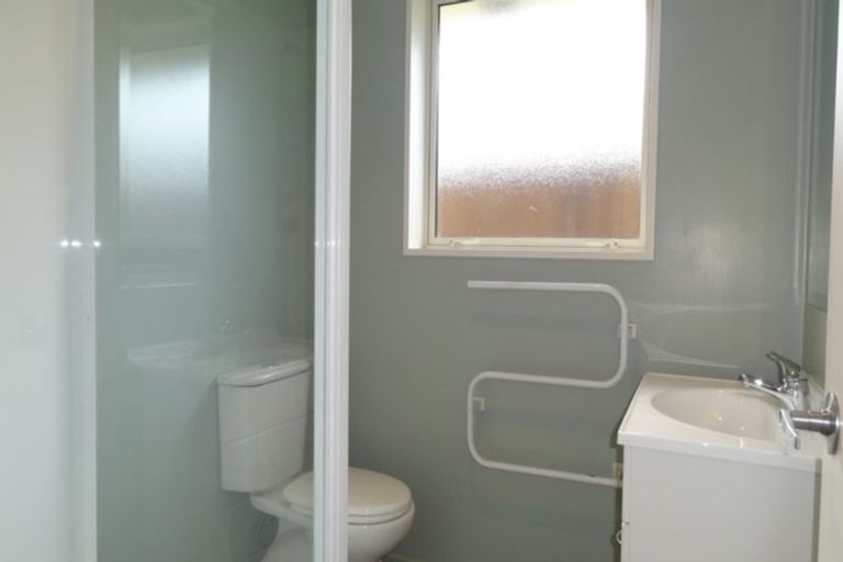 Photo of property in 3/60 Bassett Street, Burwood, Christchurch, 8083