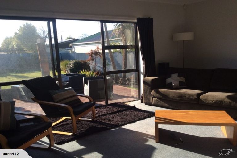 Photo of property in 77 Wingate Street, Redwood, Christchurch, 8051