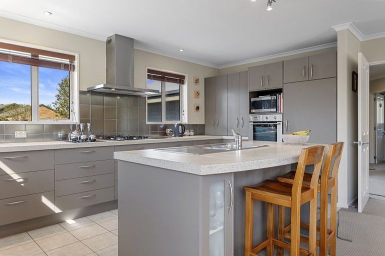 Photo of property in 2 Windsor Court, Rangiora, 7400