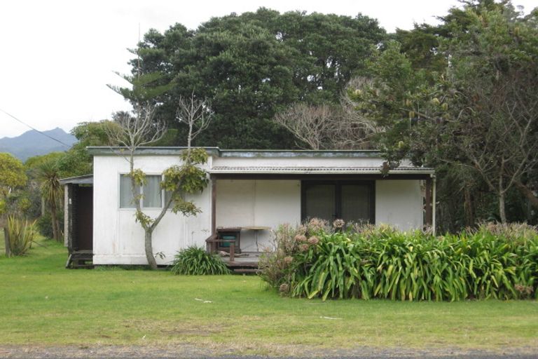 Photo of property in 147 Ocean Beach Road, Tairua, 3508
