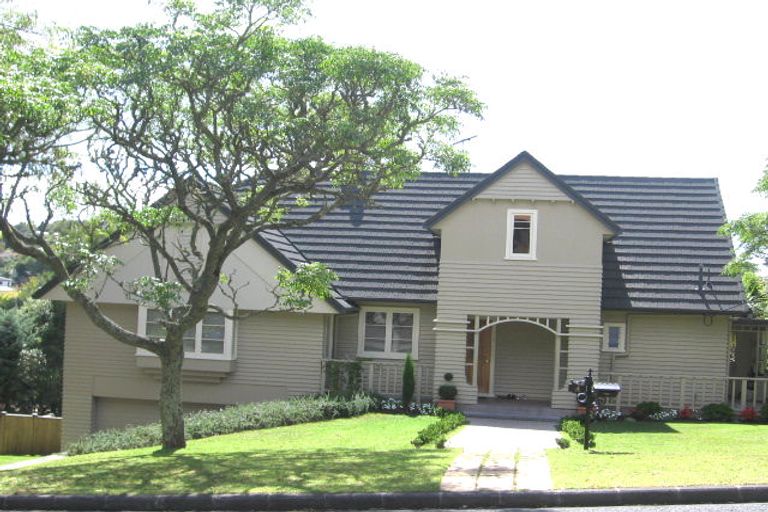 Photo of property in 4 Aotearoa Terrace, Murrays Bay, Auckland, 0630