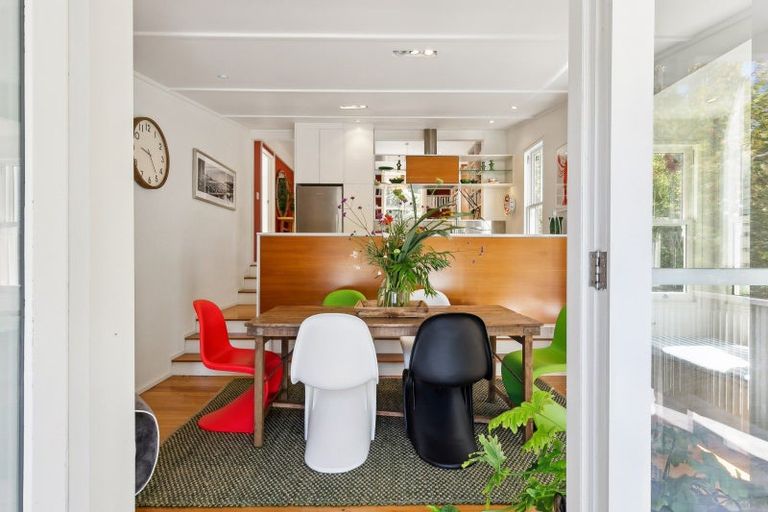 Photo of property in 39 Glenbervie Terrace, Thorndon, Wellington, 6011