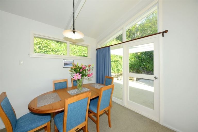 Photo of property in 4 Flinders Road, Heathcote Valley, Christchurch, 8022