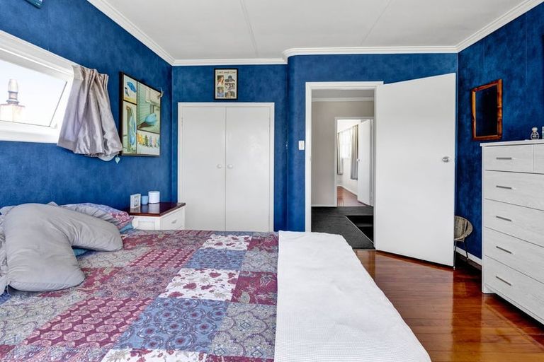 Photo of property in 161 South Road, Hawera, 4610