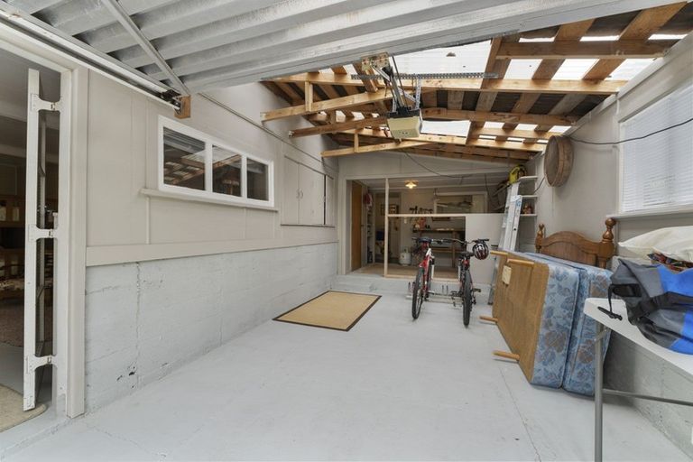 Photo of property in 4 Titoki Road, Waikanae Beach, Waikanae, 5036