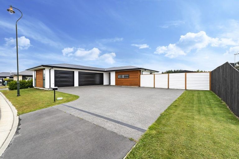 Photo of property in 18 Cassini Place, Leeston, 7632