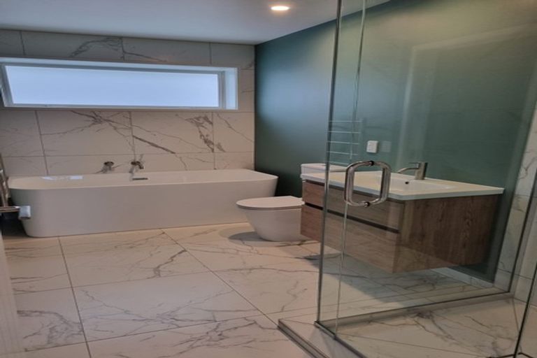 Photo of property in 5 Te Ara O Ngakeiha, Fitzroy, New Plymouth, 4312