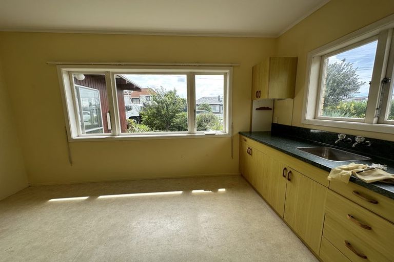 Photo of property in 5 Alexander Avenue, Papatoetoe, Auckland, 2025