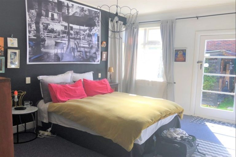 Photo of property in 2 Leicester Street, Picton, 7220