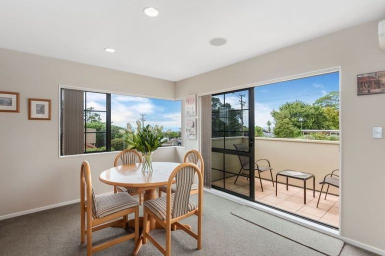 Photo of property in 22 Deep Creek Road, Torbay, Auckland, 0630