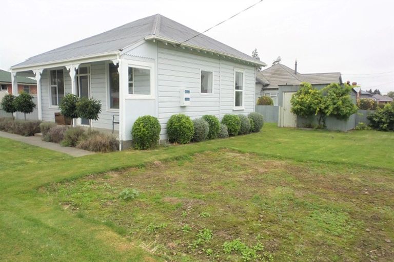 Photo of property in 12 Ewen Road, Temuka, 7920