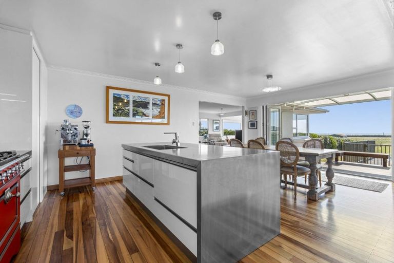 Photo of property in 255 Kaihihi Road, Okato, 4381