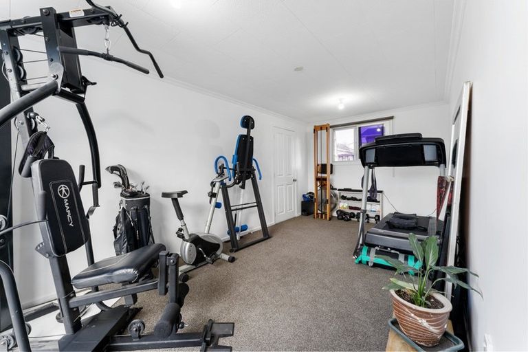 Photo of property in 17 Brookes Street, Inglewood, 4330