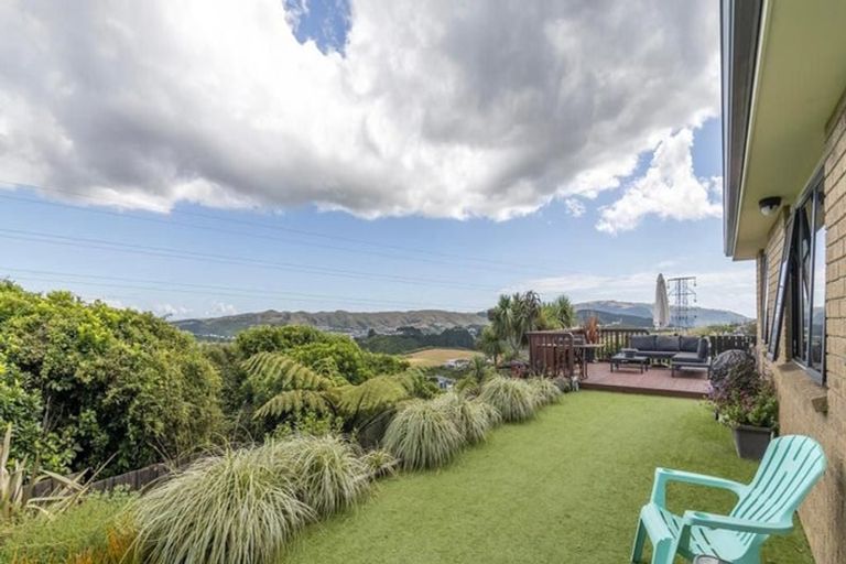 Photo of property in 30 Cedarwood Street, Woodridge, Wellington, 6037