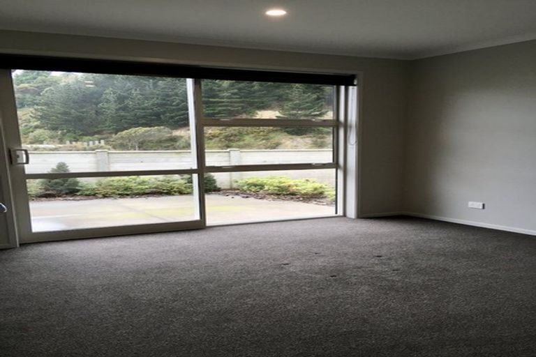 Photo of property in 1 Tradewinds Drive, Whitby, Porirua, 5024