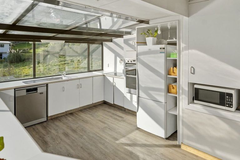 Photo of property in 318 Waikawa Road, Waikawa, Picton, 7220