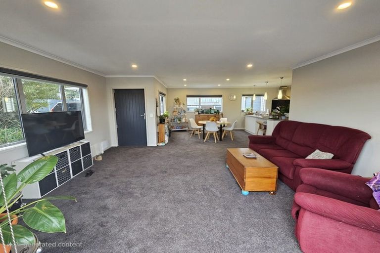 Photo of property in 163c Pembroke Street, Westown, New Plymouth, 4310