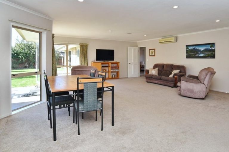 Photo of property in 8 James Drive, Woodend, 7610