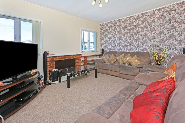 Photo of property in 36a Wyllie Road, Papatoetoe, Auckland, 2025