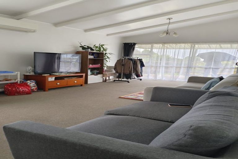 Photo of property in 1/27 Brandon Road, Glen Eden, Auckland, 0602