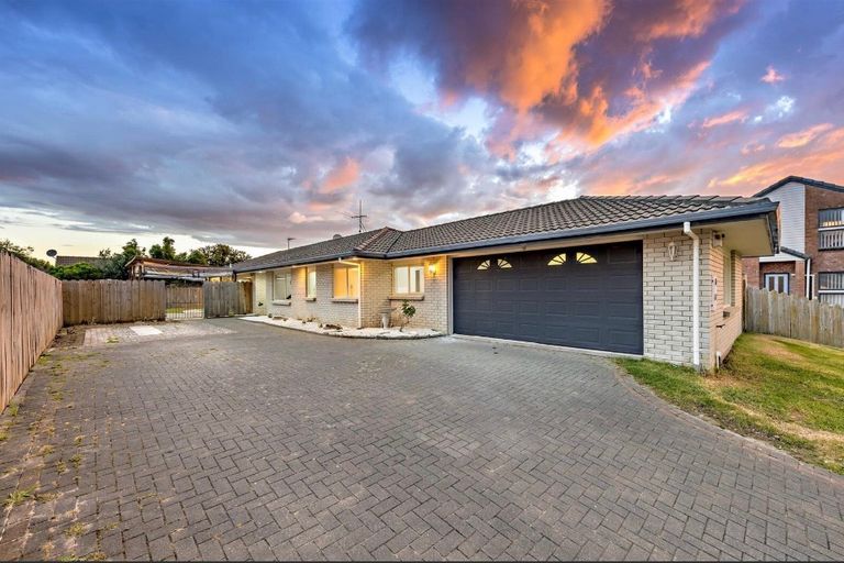 Photo of property in 31 Muirfield Street, Wattle Downs, Auckland, 2103